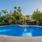 Dream Front Puerto Banus Holiday home